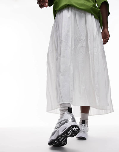 FZ2068-100 Nike Air Max Sunder White Black (Women's)