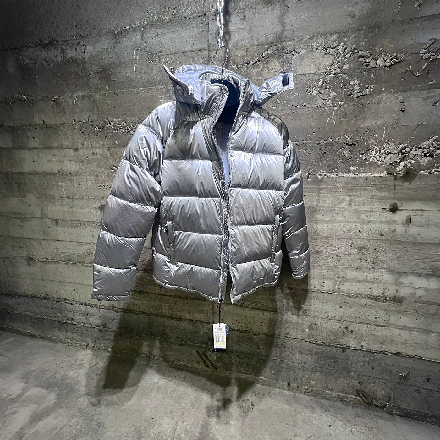 SP-1800SV Spire By Galaxy Brilhante Waterproof Jacket Silver