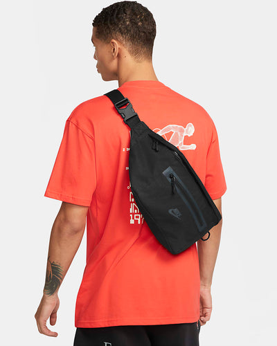DN2556-010 Nike Elemental Premium Fanny Pack (8L) Black