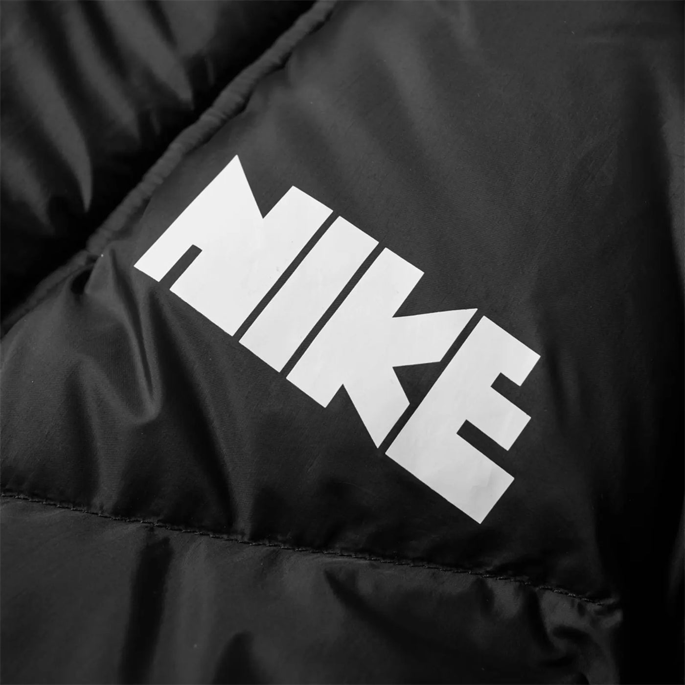 CT3269-010 Nike x Sacai Parka Jacket Black (M)