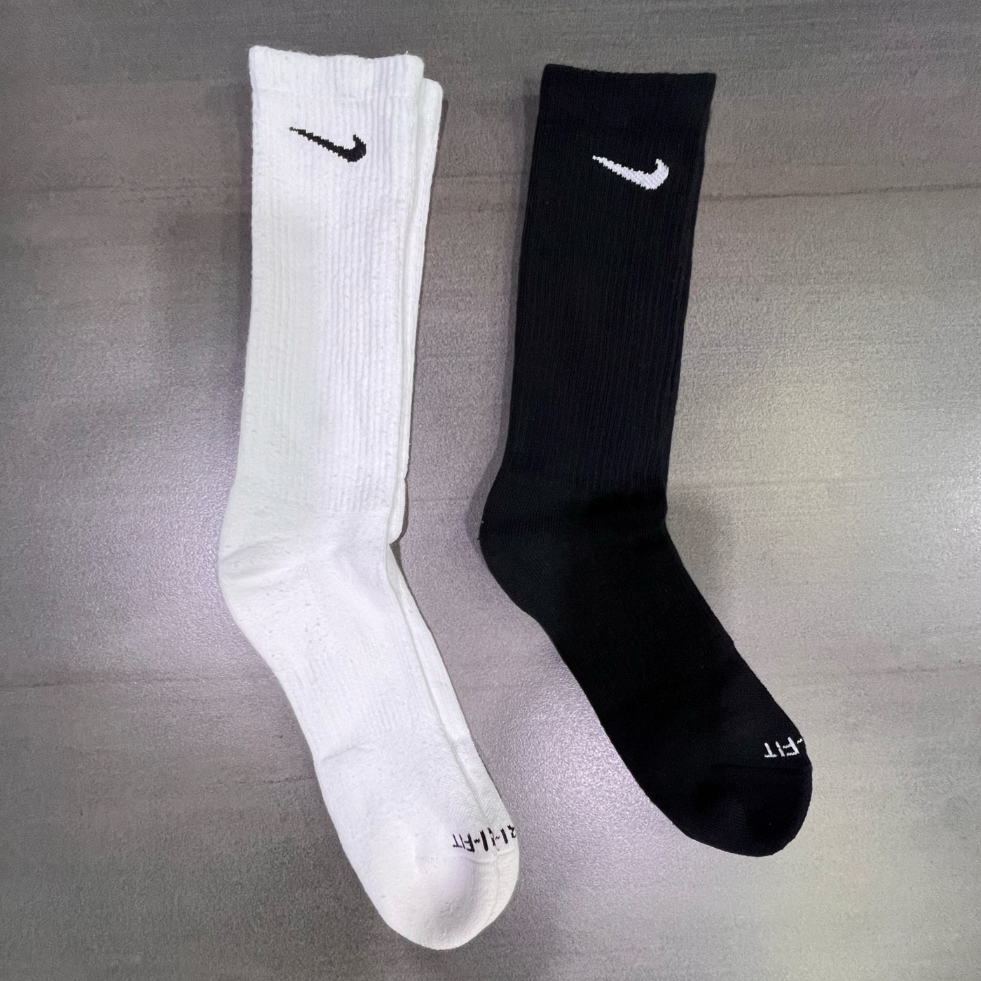 SX6897-100 Nike Everyday Plus Cushioned Training Crew Socks