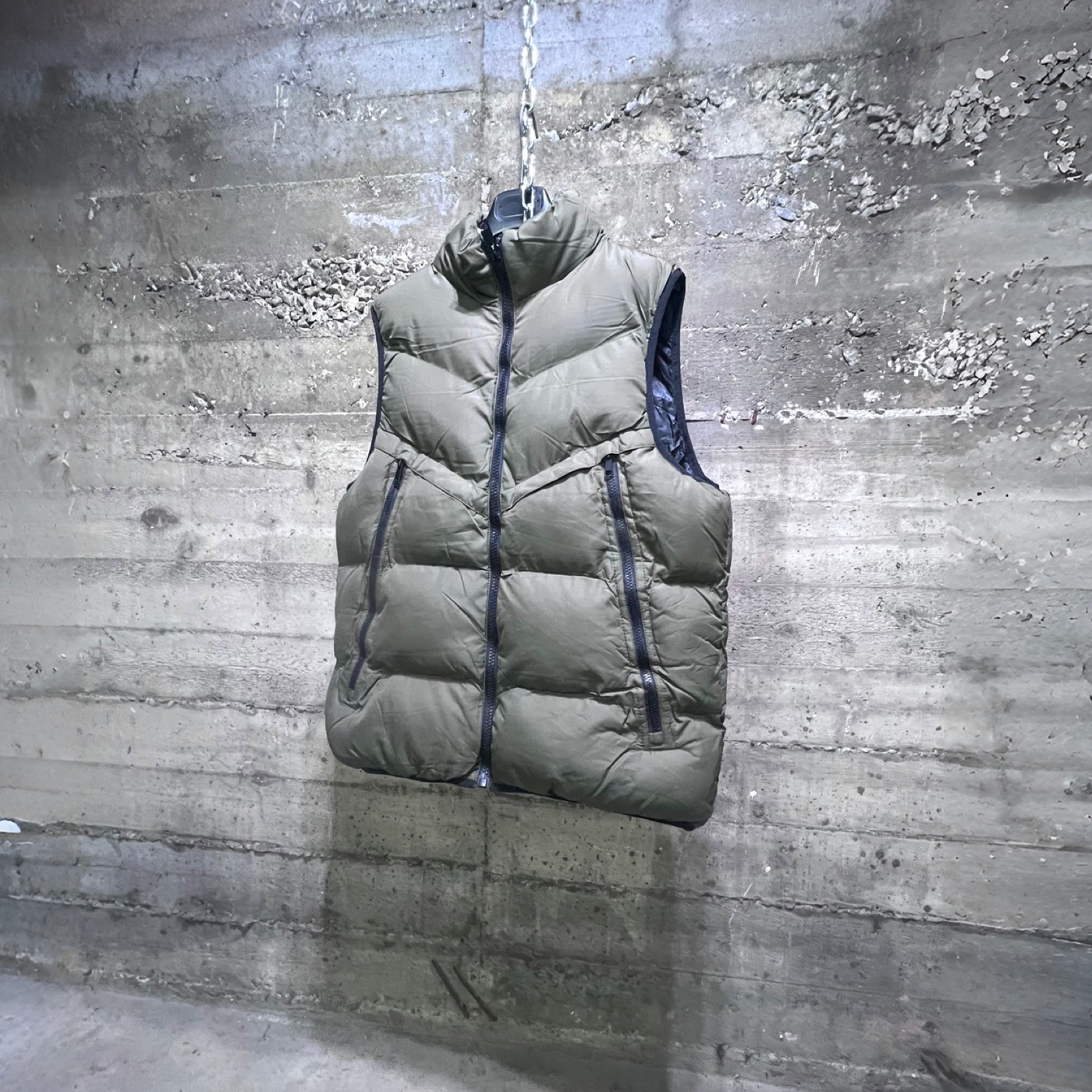 MV055 Robert Phillipe Windproof Puffer Sleeveless Winter Jacket Vest Army Green