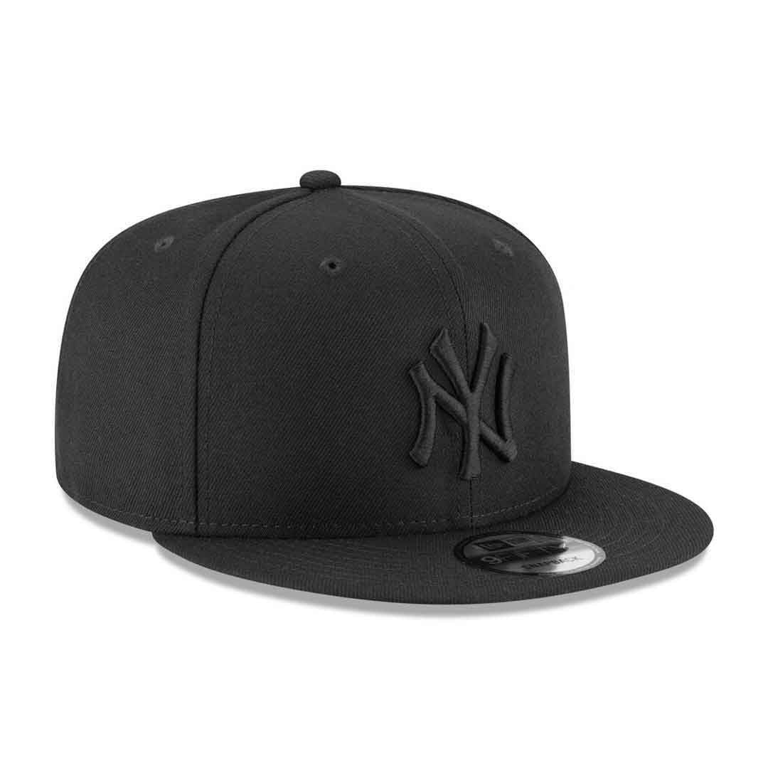 11591026 New Era New York Yankees Basic 9FIFTY Snapback (Black/Black)