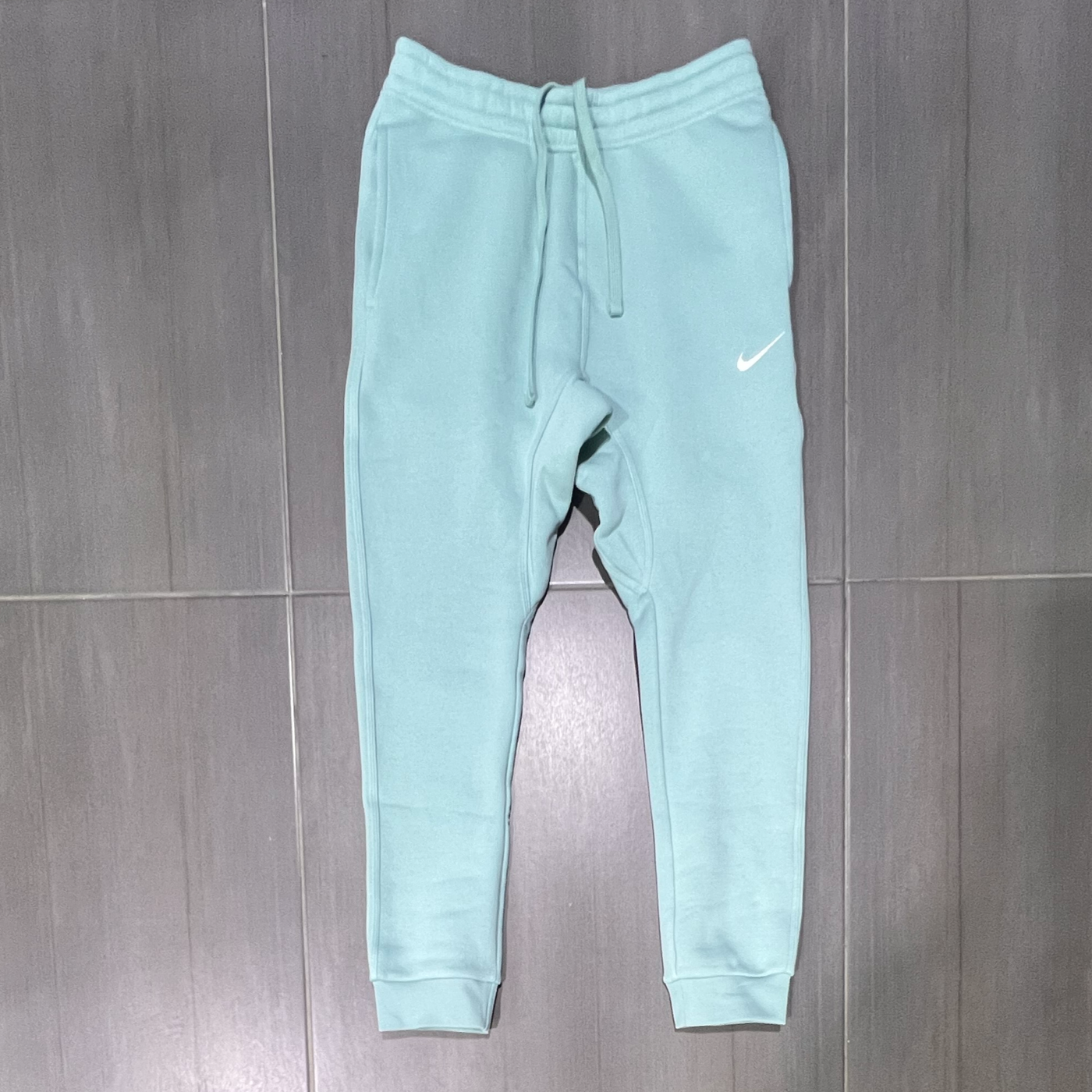 716830-309 Nike Sportswear Club Fleece Joggers Pants Men’s