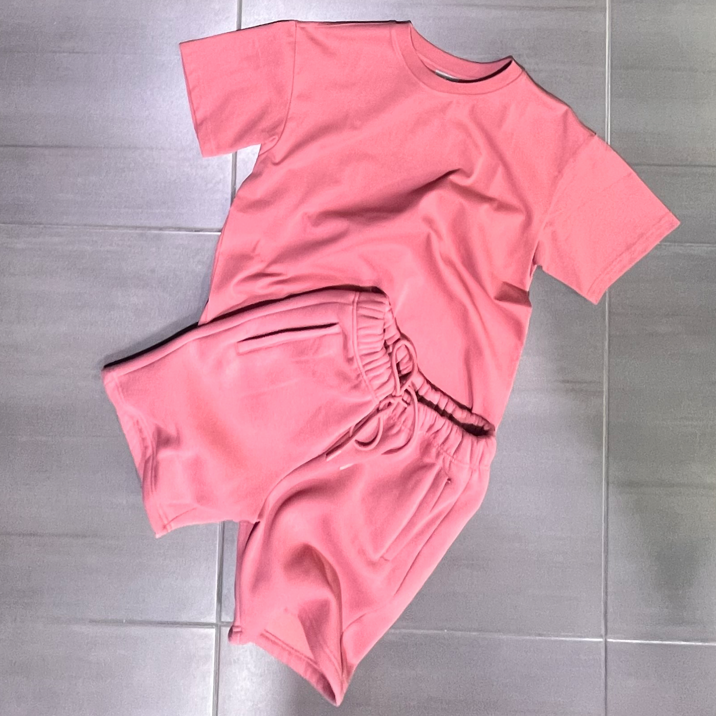 MT52/MS52 Riflessi Rose Wine Box T-Shirt + Shorts Set