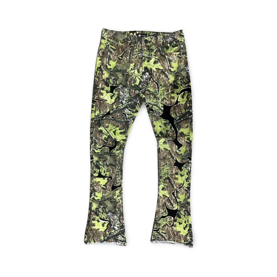 M5916T Waimea Designs Staacked Fit Jeans (Green Camo)