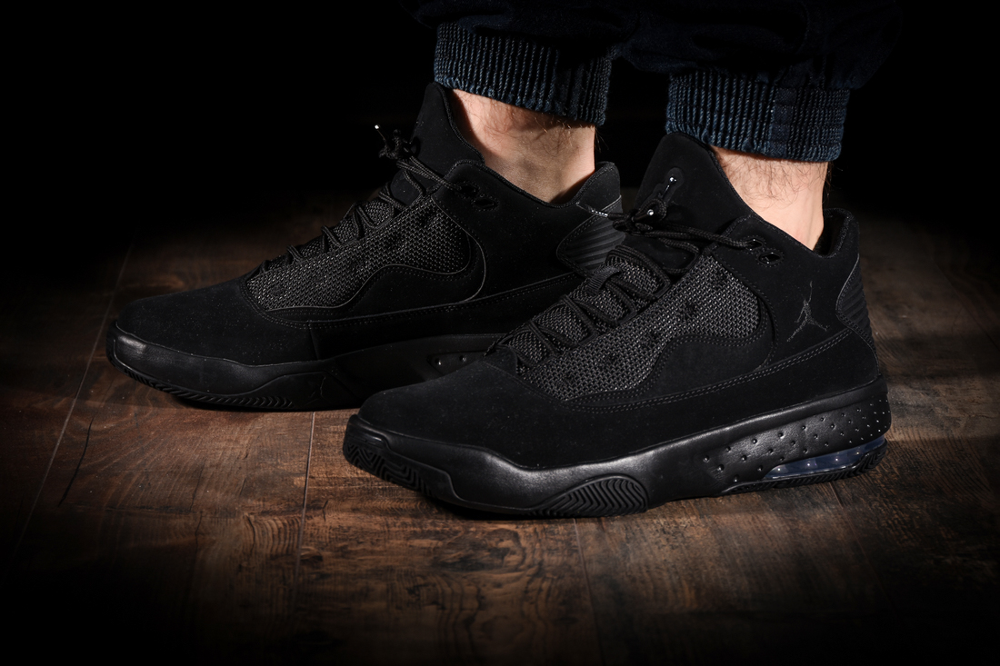 CK6636 002 Air Jordan Max Aura 2 (Black)