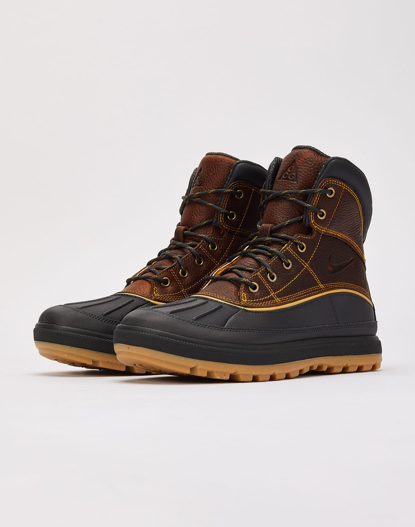 525393-770 Nike ACG Woodside Dark Gold Leaf Men's