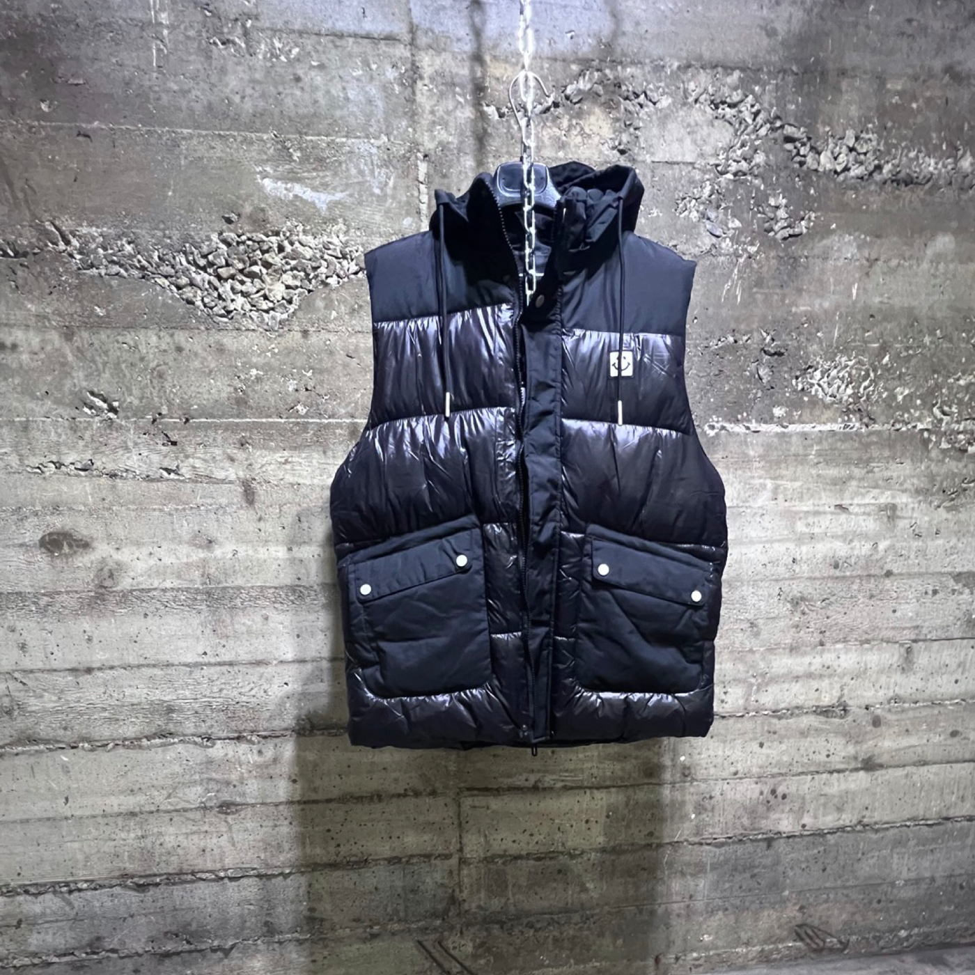 MV025 Robert Phillips Smiling Face Puffer Jacket Winter Vest Black