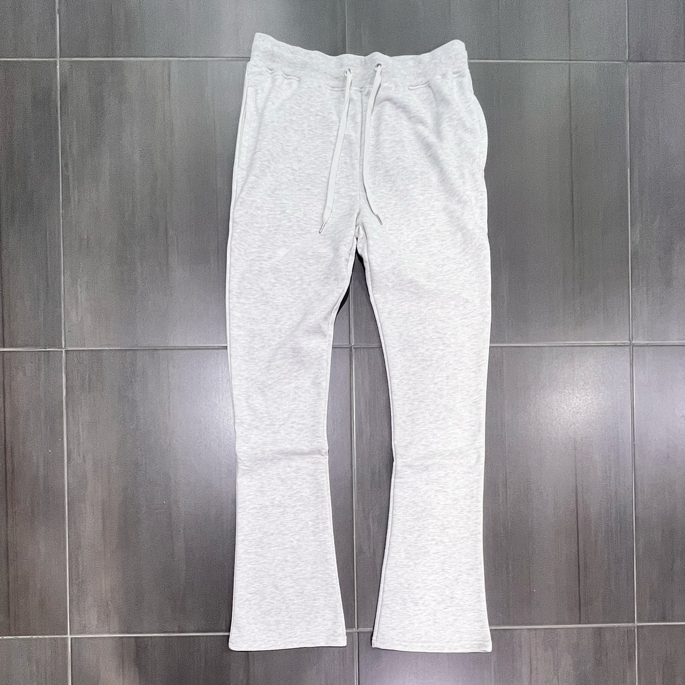 M5690 ARMOR JEANS Light Grey MID RISE STACKED FIT SWEATPANTS